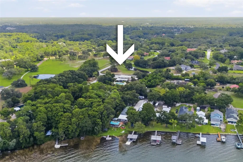 520 Austin Drive Tarpon Springs FL 34688