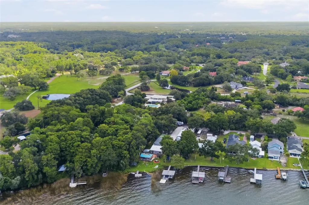 520 Austin Drive Tarpon Springs FL 34688