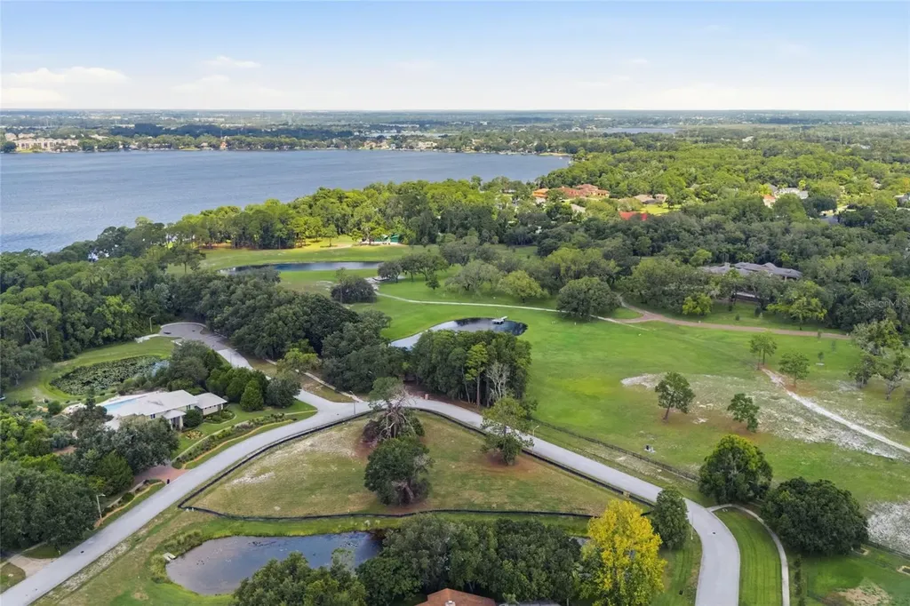 520 Austin Drive Tarpon Springs FL 34688