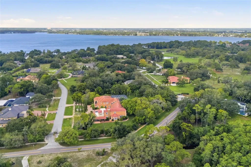 520 Austin Drive Tarpon Springs FL 34688