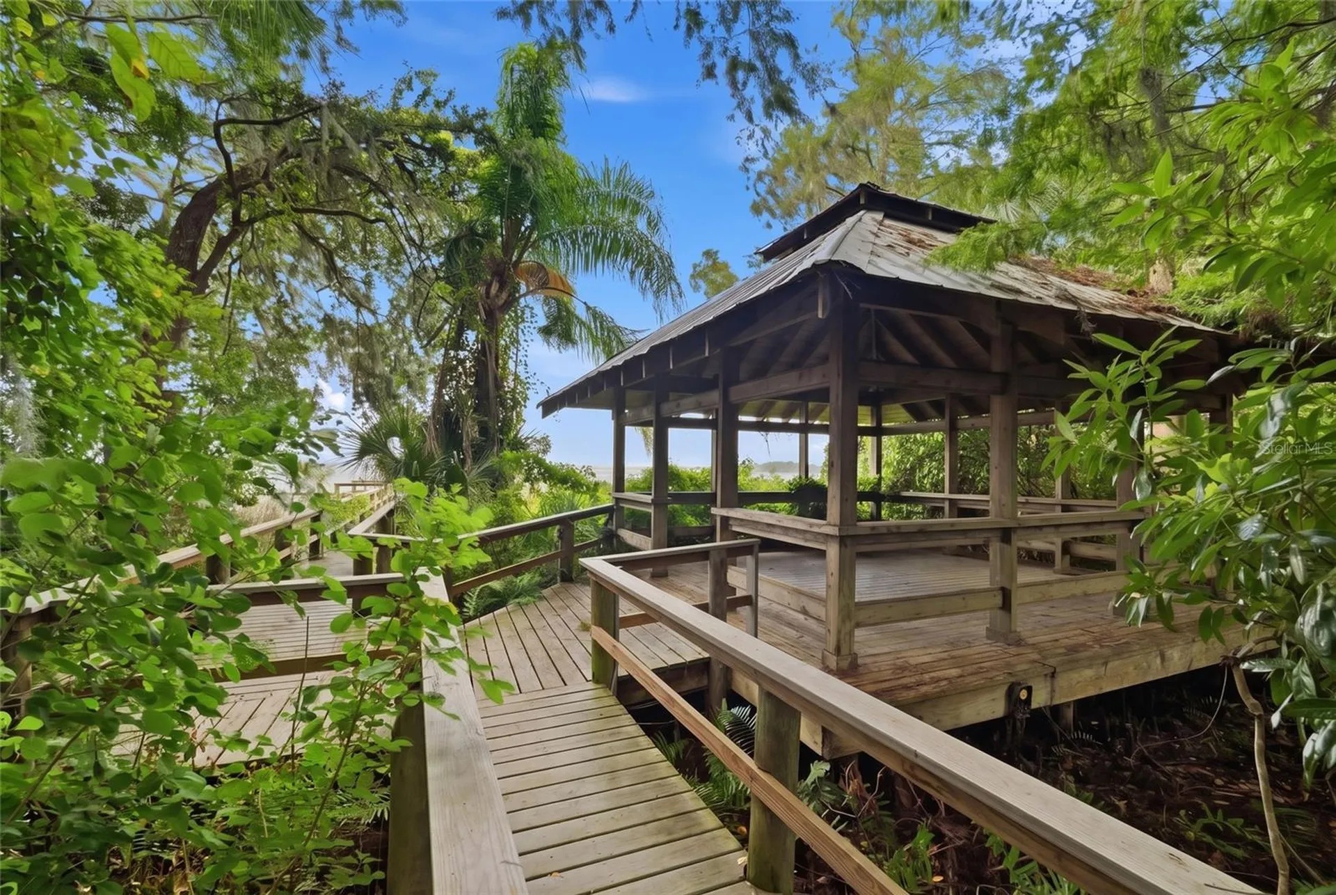 520 Austin Drive Tarpon Springs FL 34688