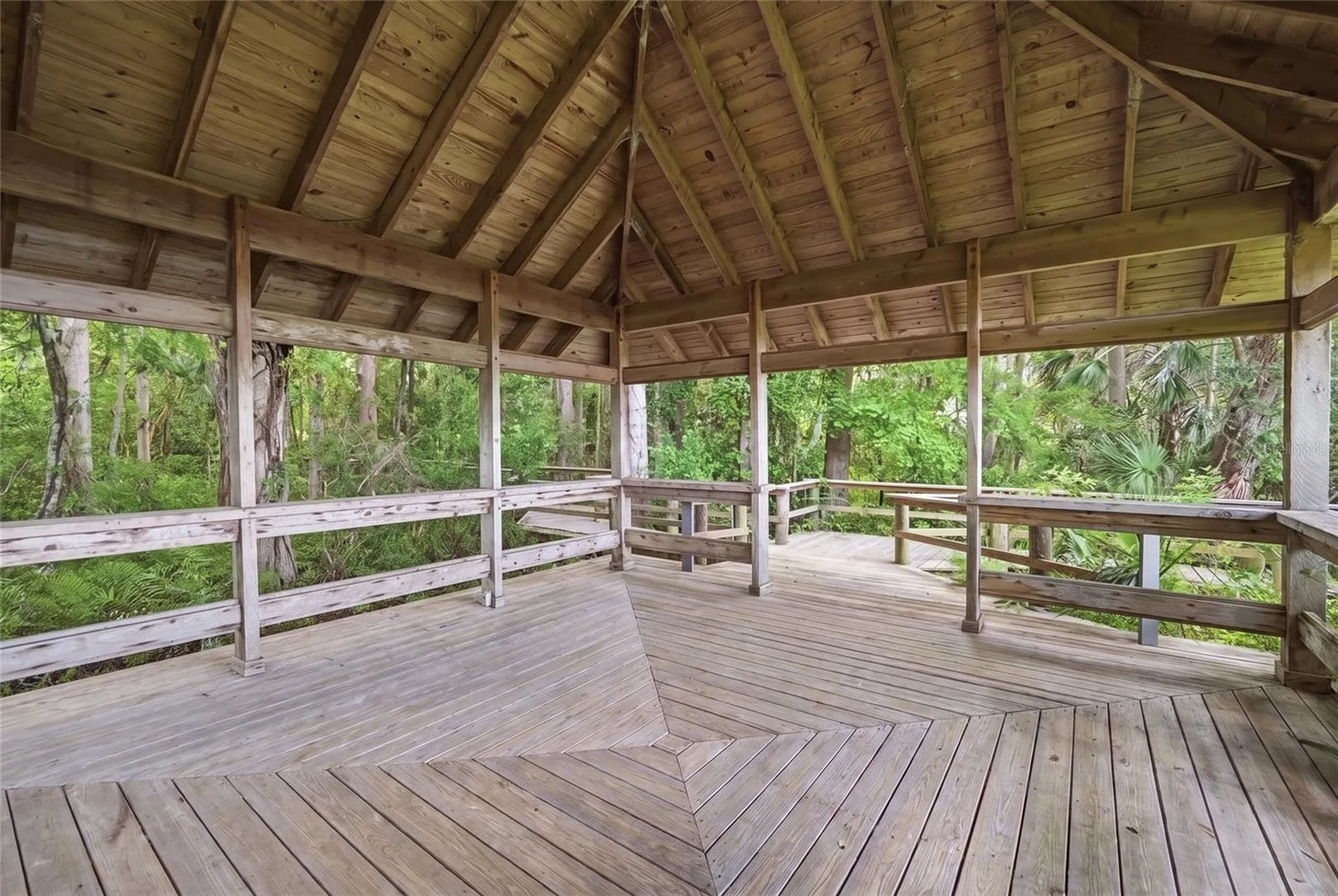 520 Austin Drive Tarpon Springs FL 34688