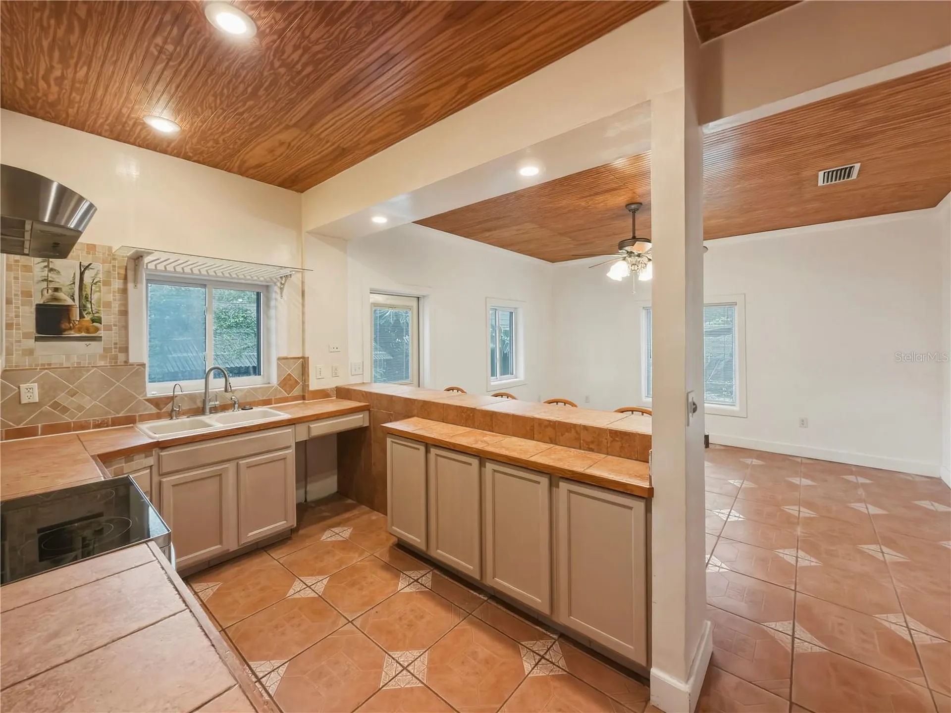 211 E 131st Avenue Tampa FL 33612