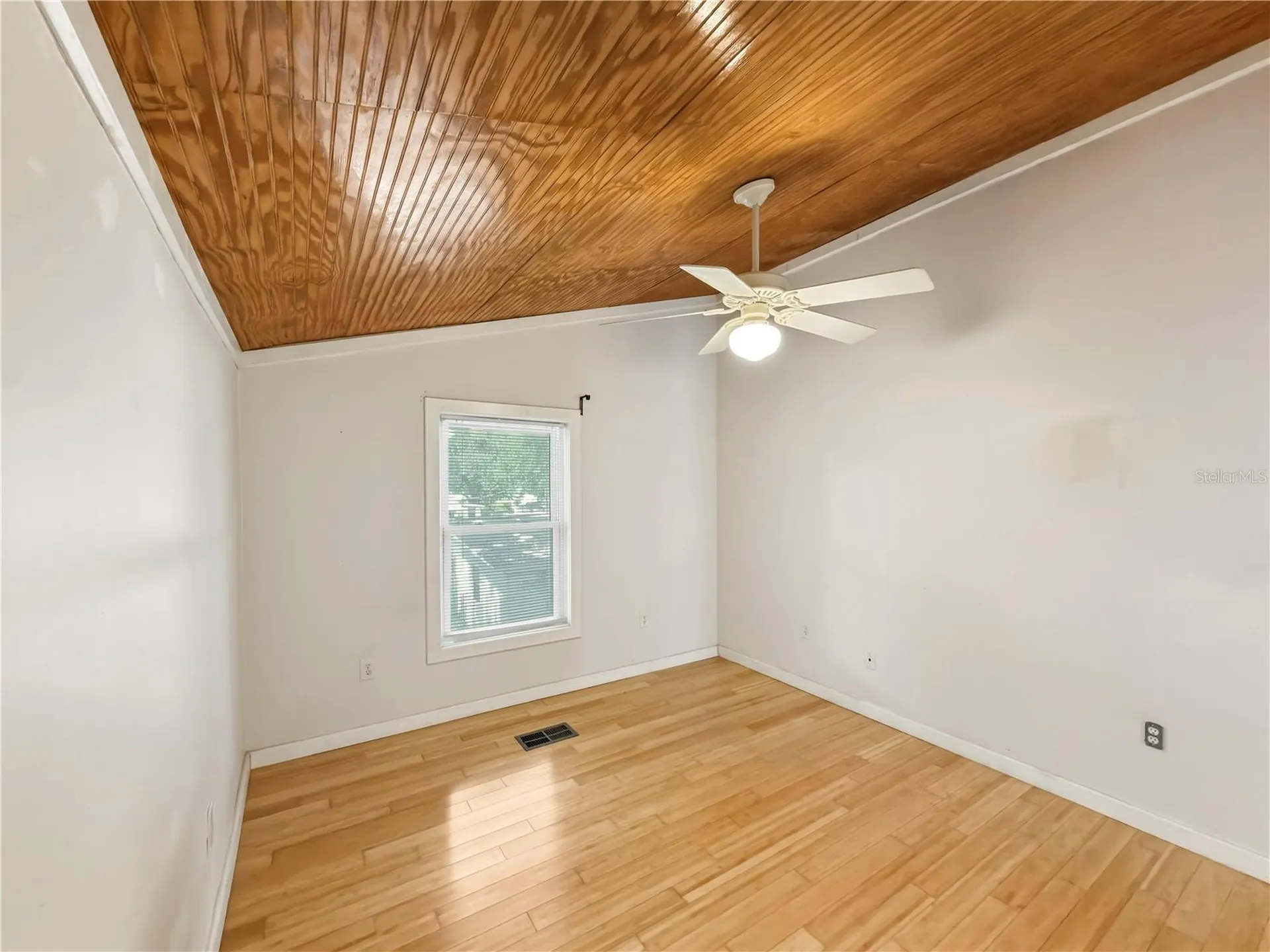 211 E 131st Avenue Tampa FL 33612