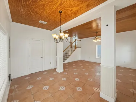 211 E 131st Avenue Tampa FL 33612
