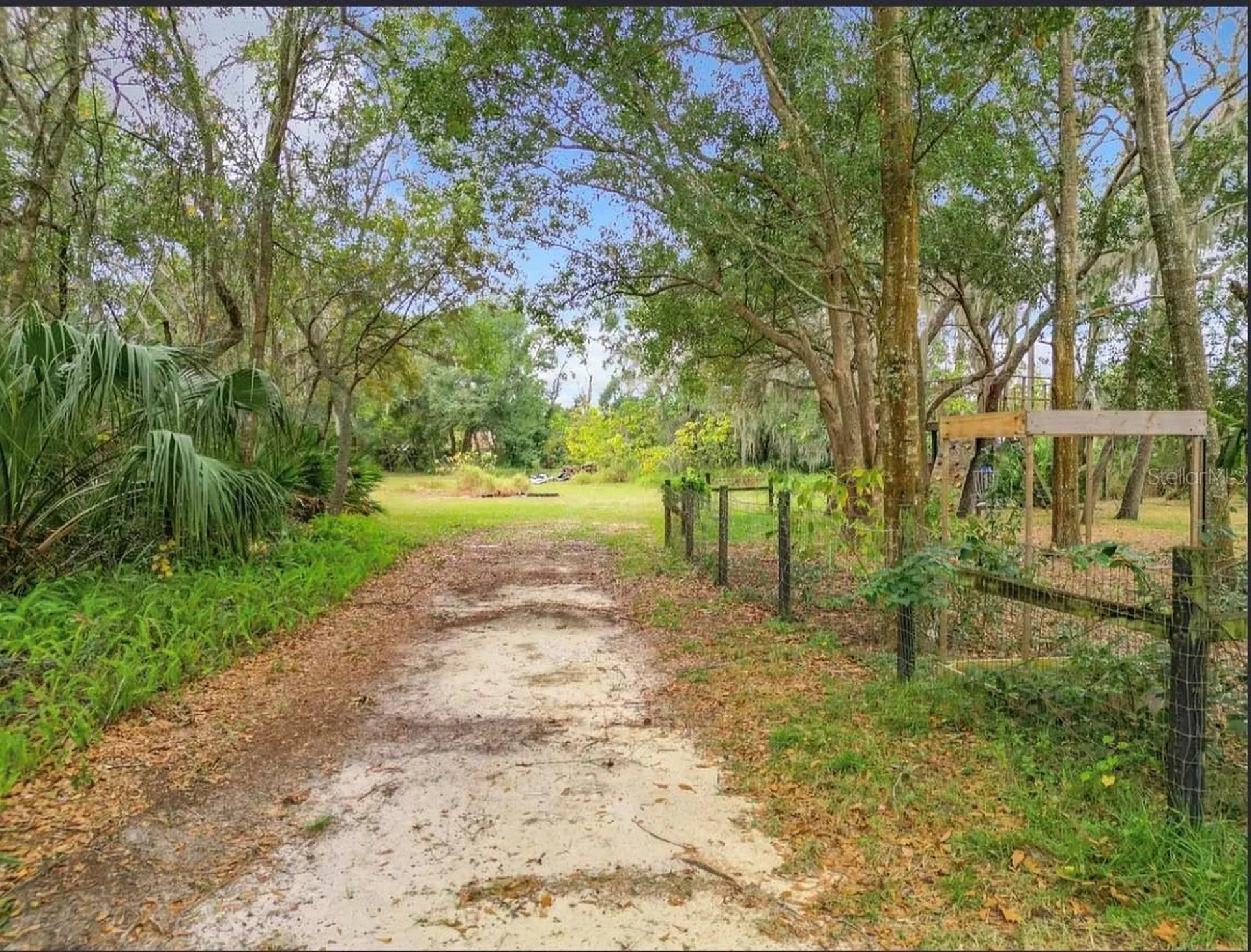 8684 A D Mims Road Orlando FL 32818