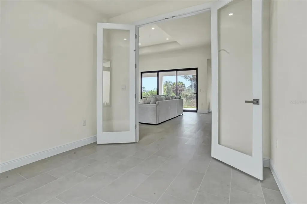 1239 NW 24th Terrace Cape Coral FL 33993