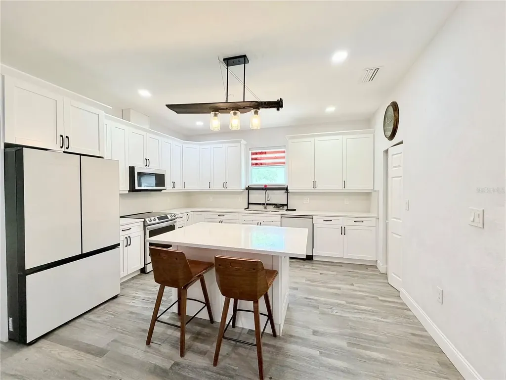 5160 70th Avenue N Pinellas Park FL 33781