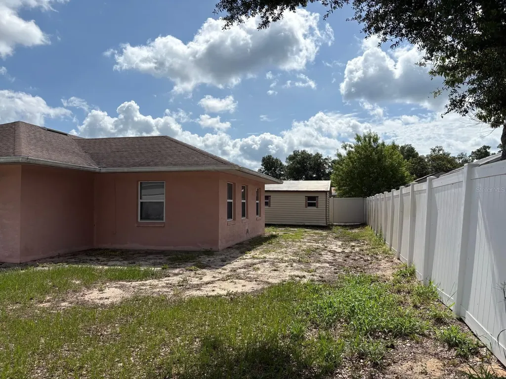 126 Brighton Circle Auburndale FL 33823