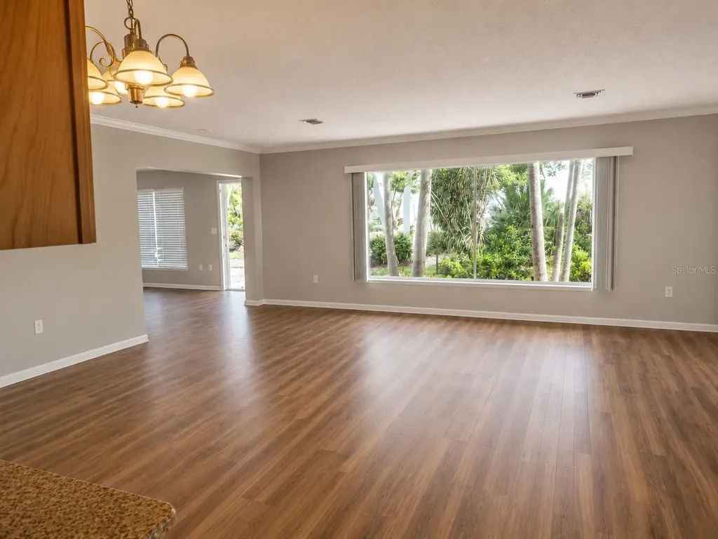 7708 2nd Avenue W Bradenton FL 34209