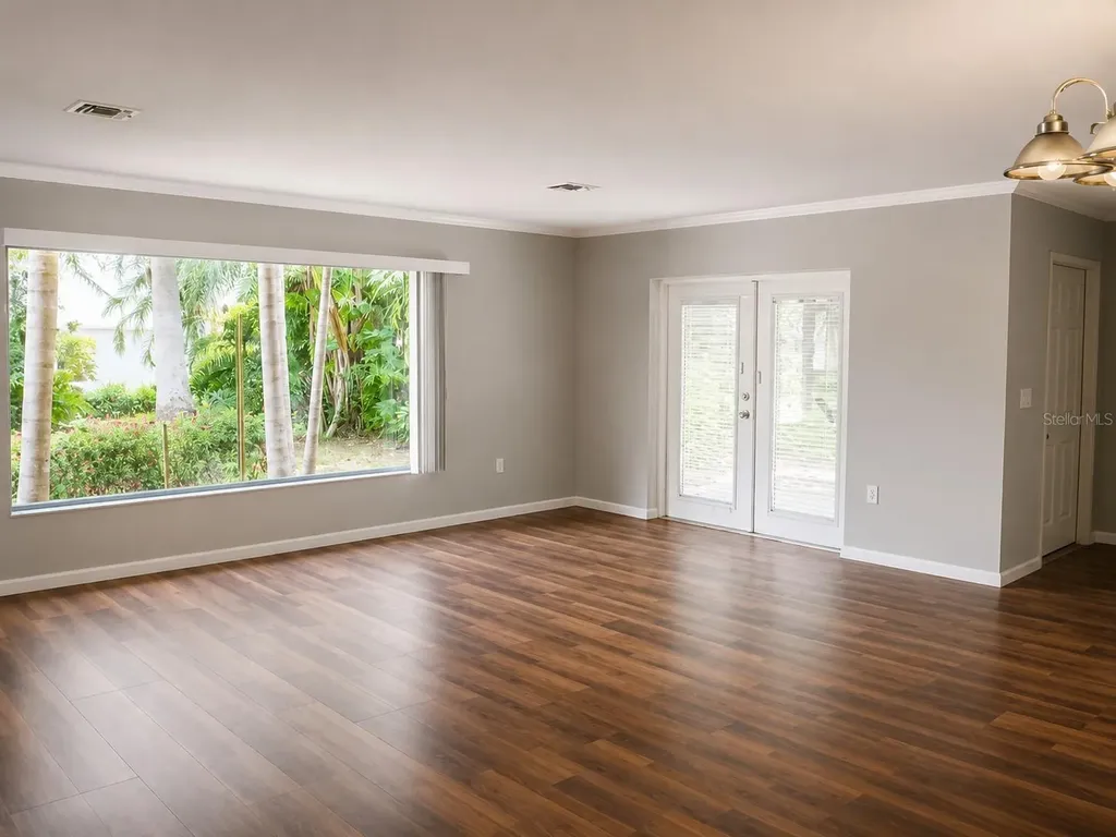 7708 2nd Avenue W Bradenton FL 34209