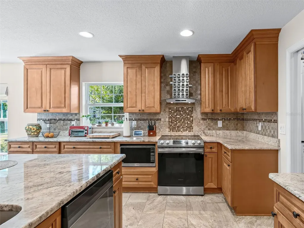 5331 Grove Manor Lady Lake FL 32159