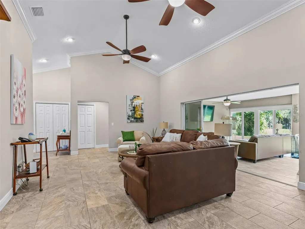 5331 Grove Manor Lady Lake FL 32159