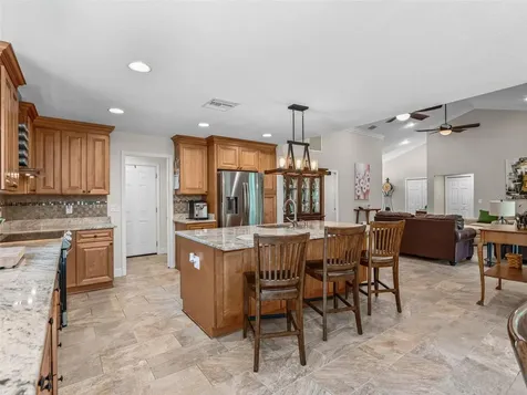 5331 Grove Manor Lady Lake FL 32159