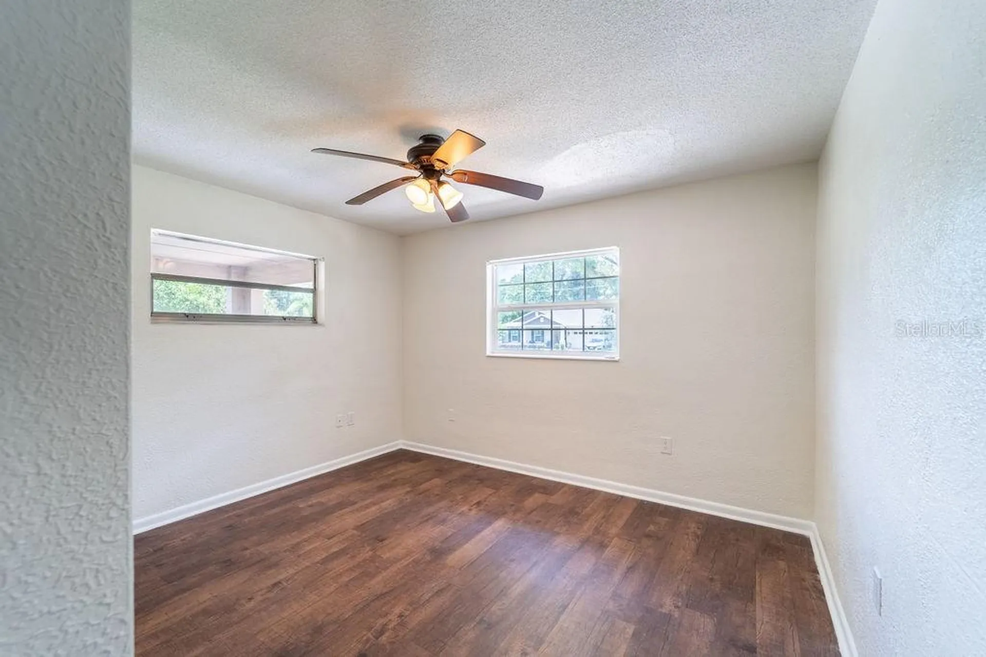 686 E Kentucky Avenue Deland FL 32724