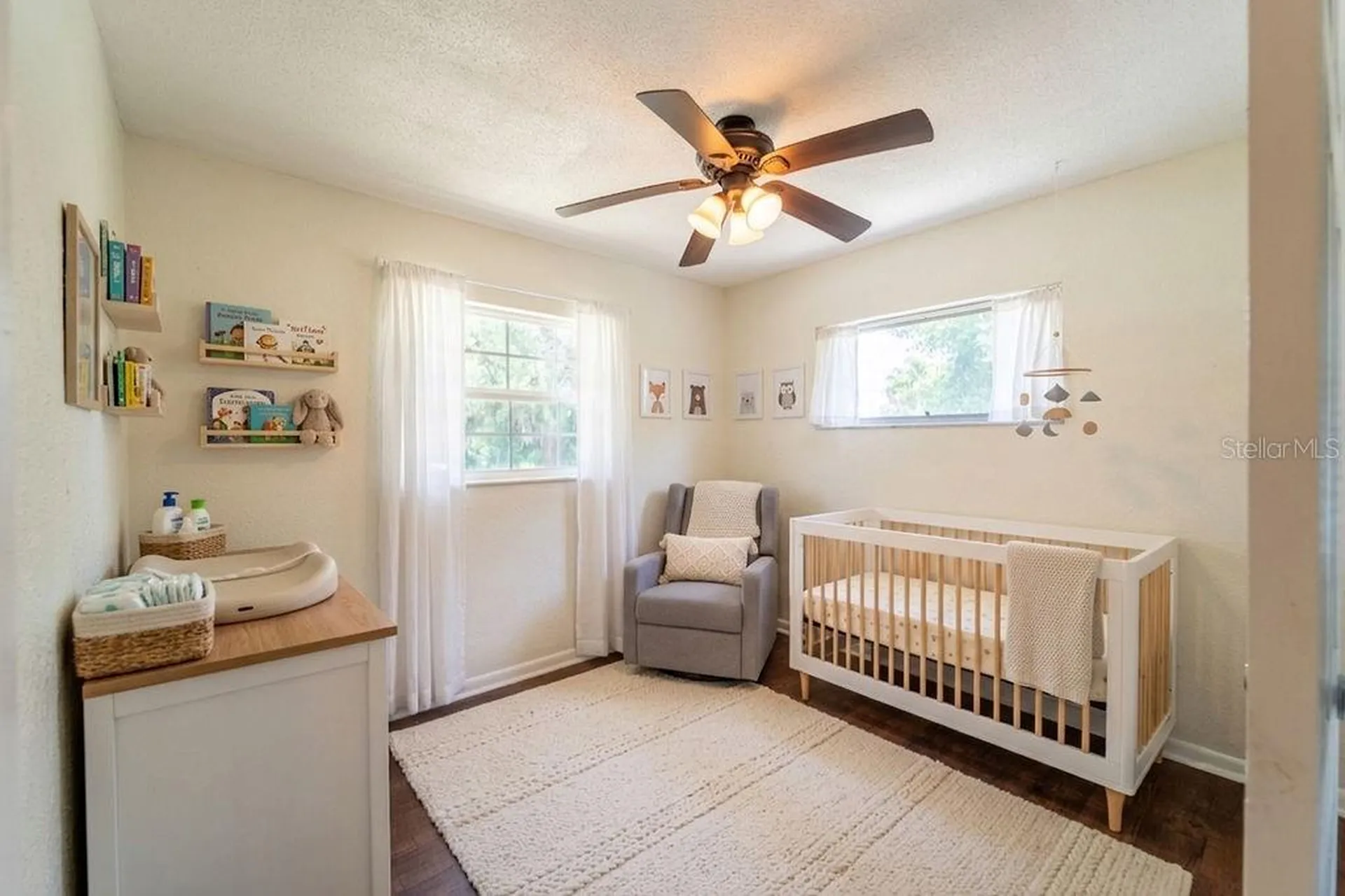 686 E Kentucky Avenue Deland FL 32724