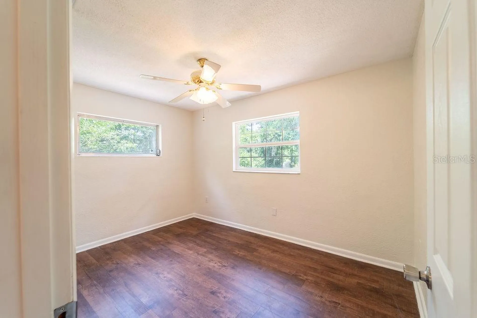 686 E Kentucky Avenue Deland FL 32724