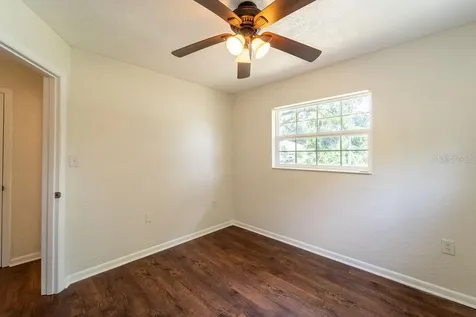 686 E Kentucky Avenue Deland FL 32724