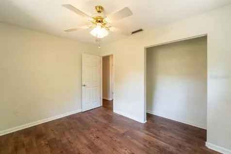 686 E Kentucky Avenue Deland FL 32724