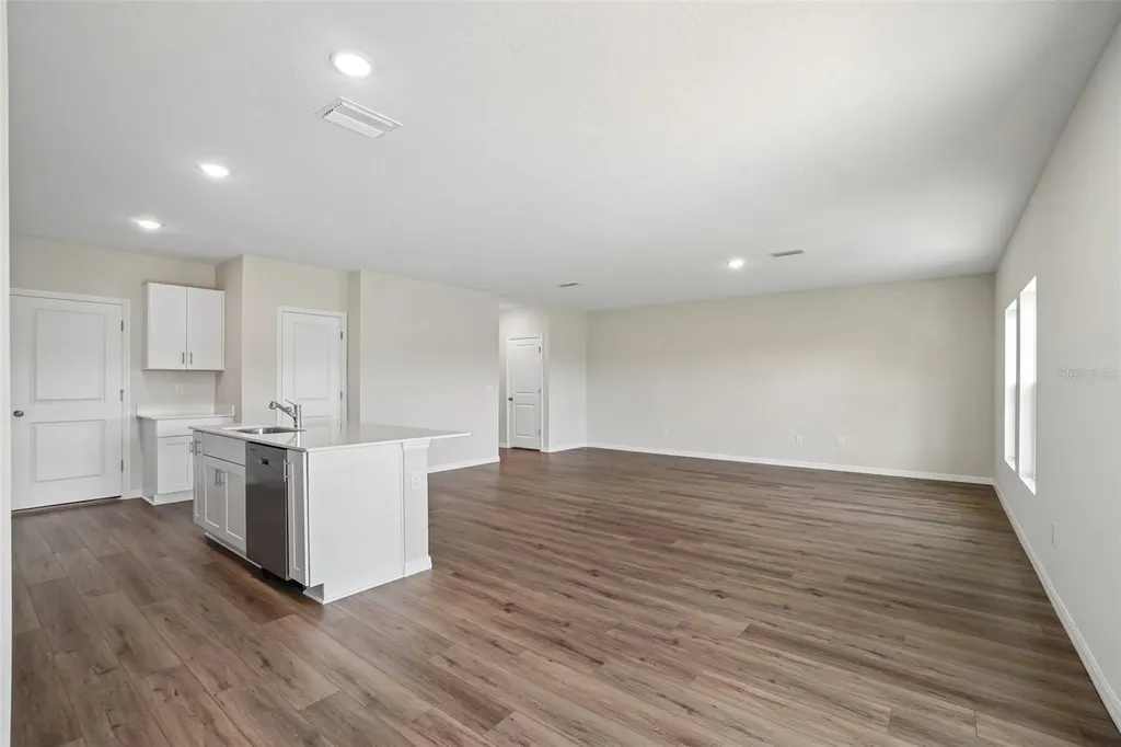 36564 Sagemoor Drive Zephyrhills FL 33541