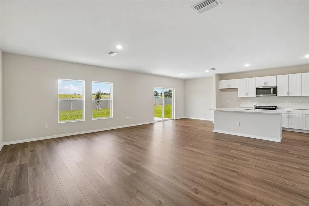 36564 Sagemoor Drive Zephyrhills FL 33541