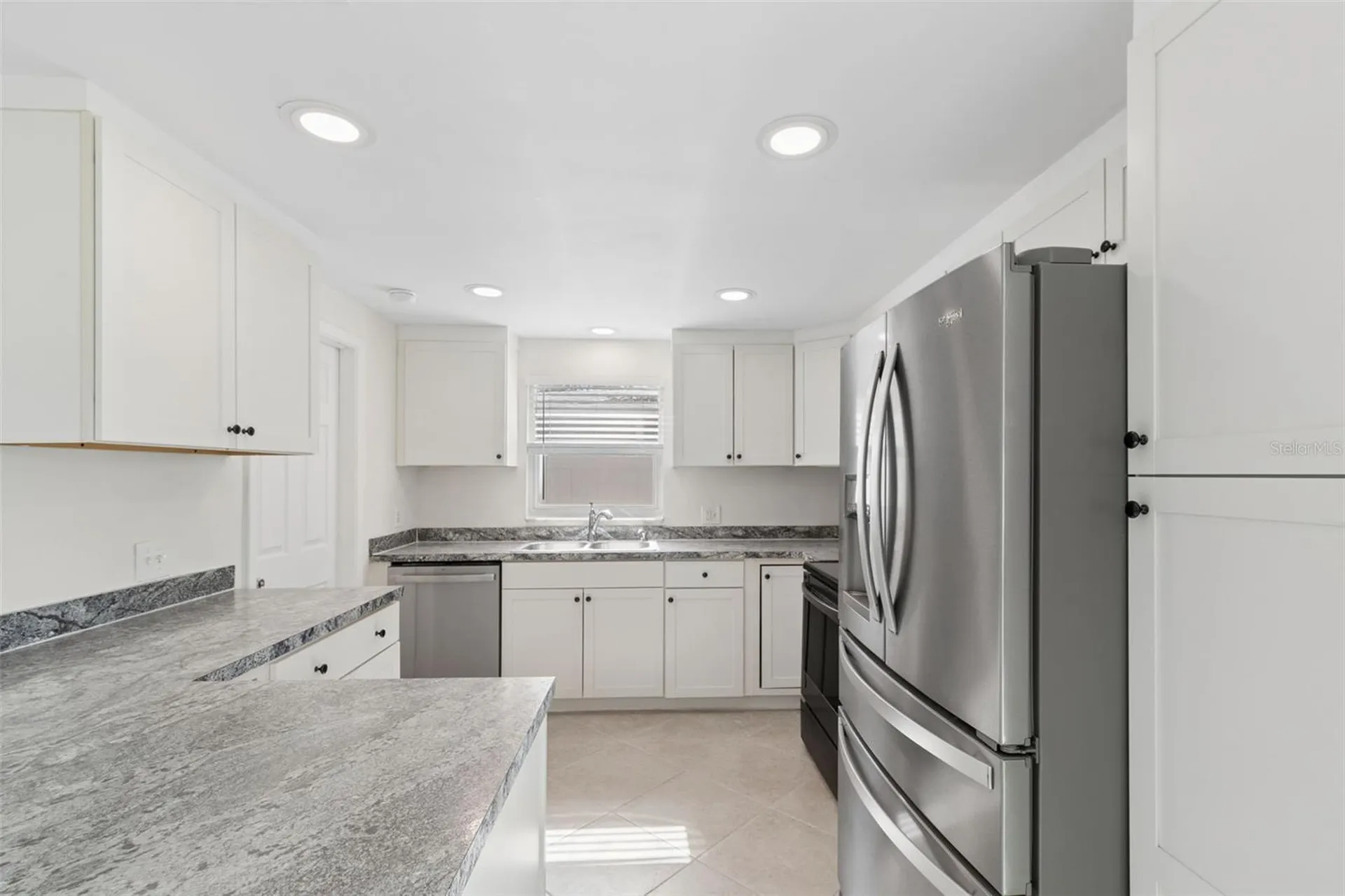 8672 78th Place Seminole FL 33777