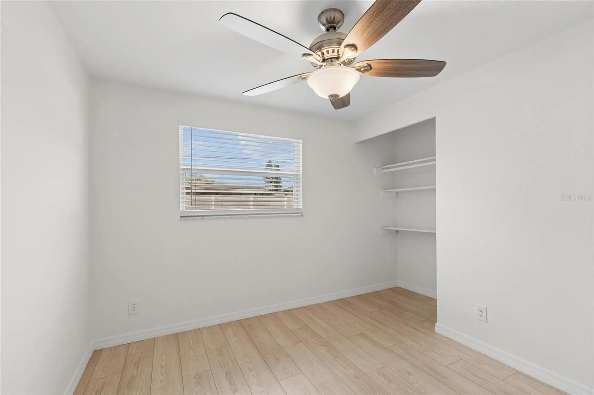 8672 78th Place Seminole FL 33777