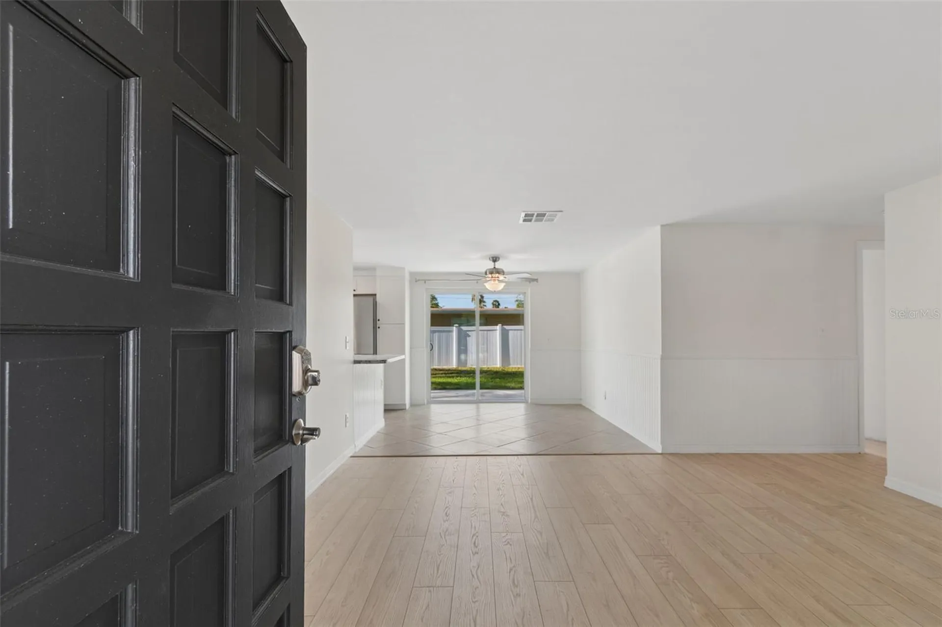 8672 78th Place Seminole FL 33777