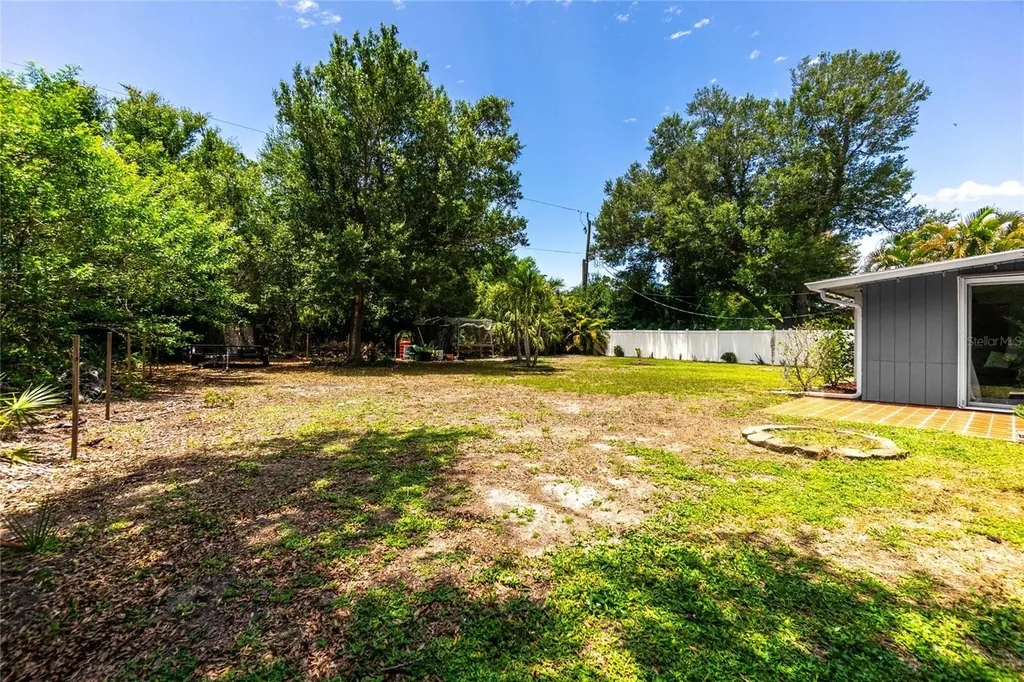 9435 Brewton Avenue Englewood FL 34224