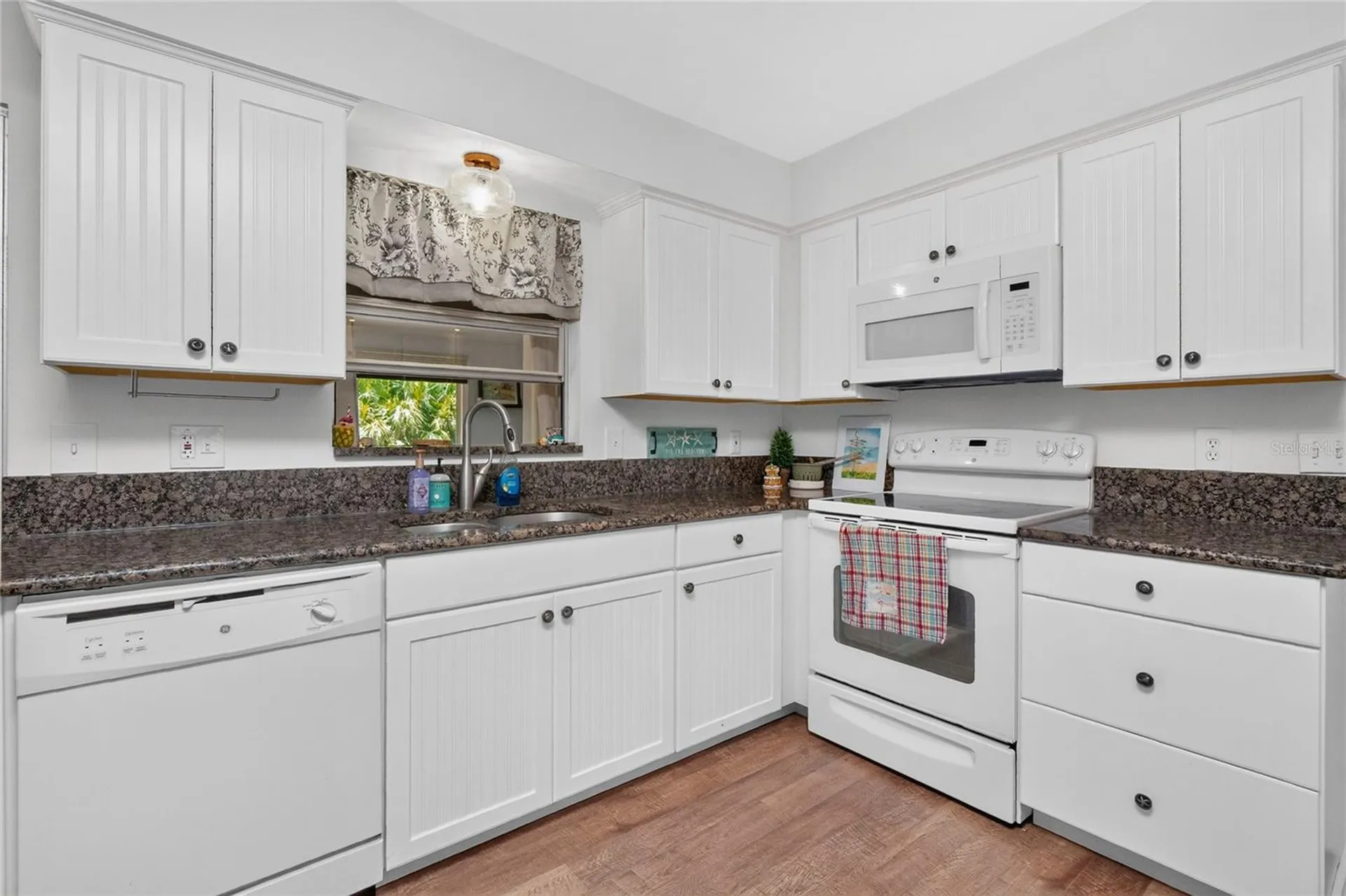 9435 Brewton Avenue Englewood FL 34224