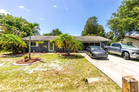 9435 Brewton Avenue Englewood FL 34224
