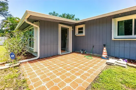 9435 Brewton Avenue Englewood FL 34224