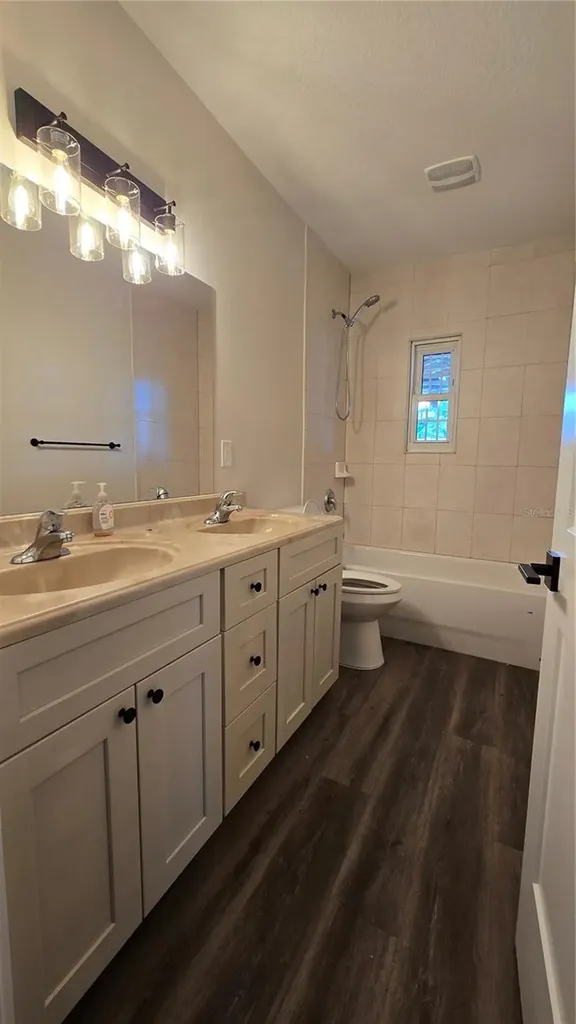 2709 Arc Drive Orlando FL 32826