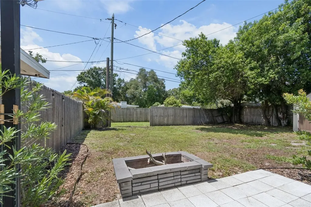4924 45th Avenue N St Petersburg FL 33709