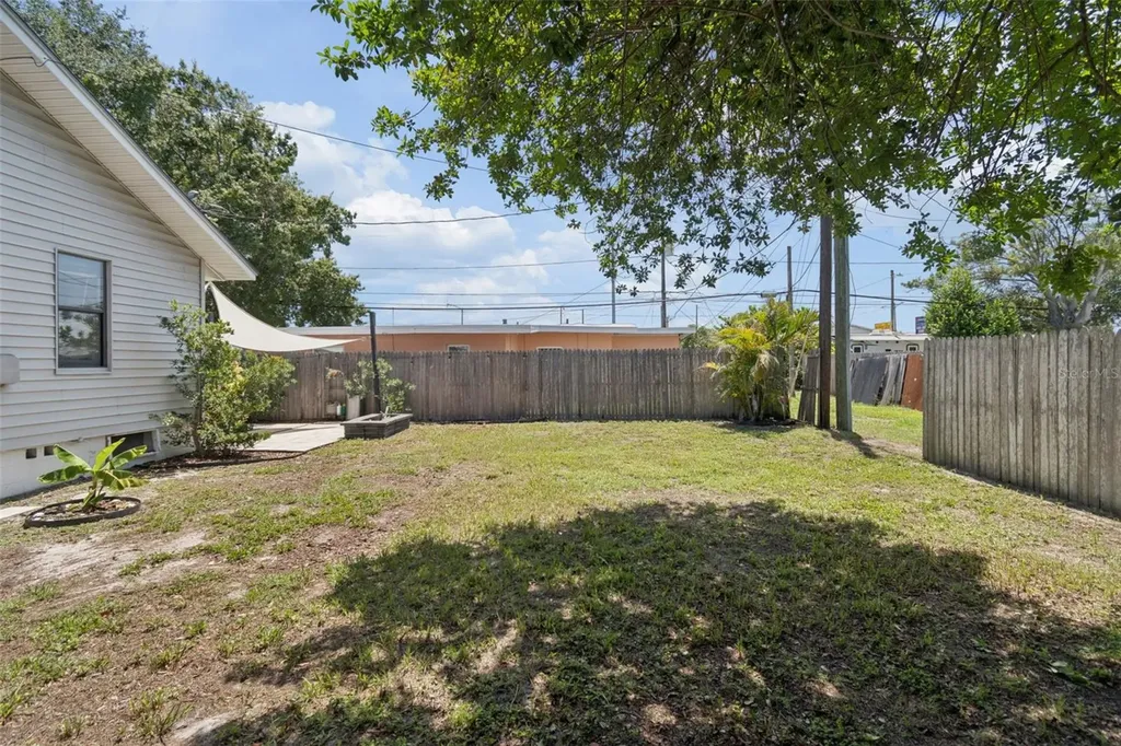 4924 45th Avenue N St Petersburg FL 33709
