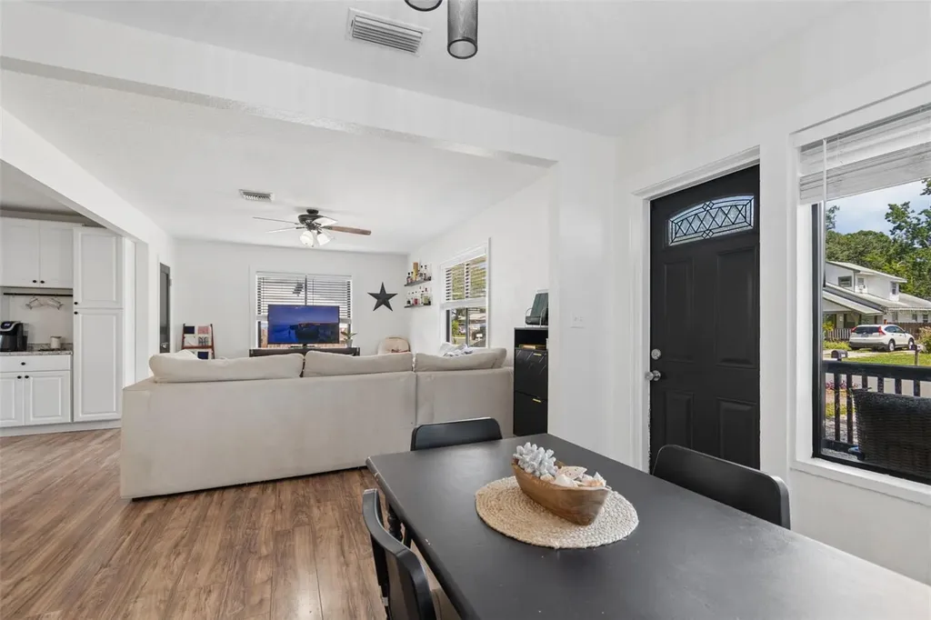 4924 45th Avenue N St Petersburg FL 33709