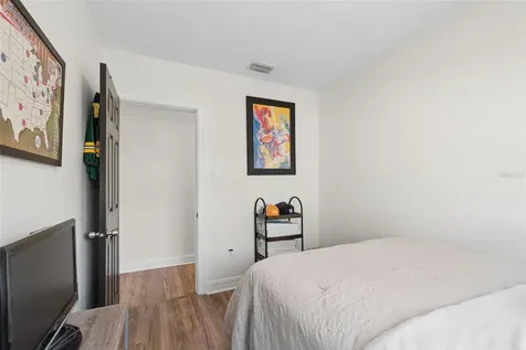 4924 45th Avenue N St Petersburg FL 33709