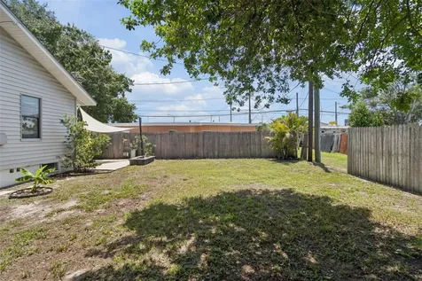 4924 45th Avenue N St Petersburg FL 33709