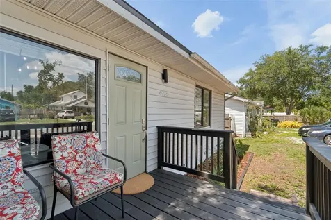 4924 45th Avenue N St Petersburg FL 33709