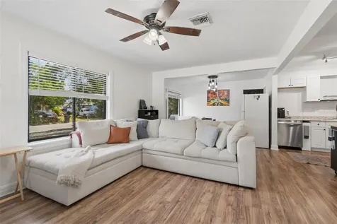 4924 45th Avenue N St Petersburg FL 33709