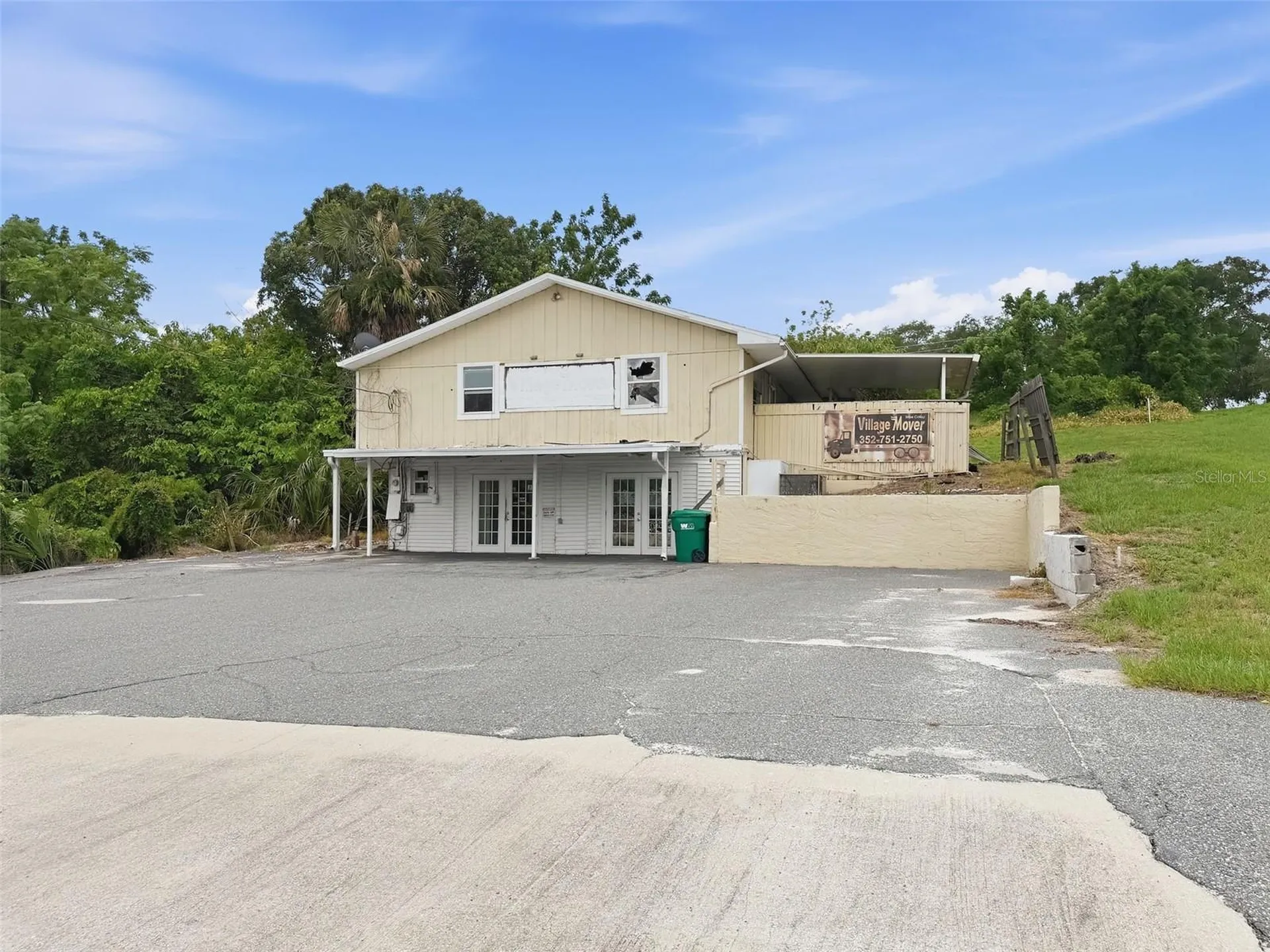 2766 Us Highway 441/27 Highway Fruitland Park FL 34731
