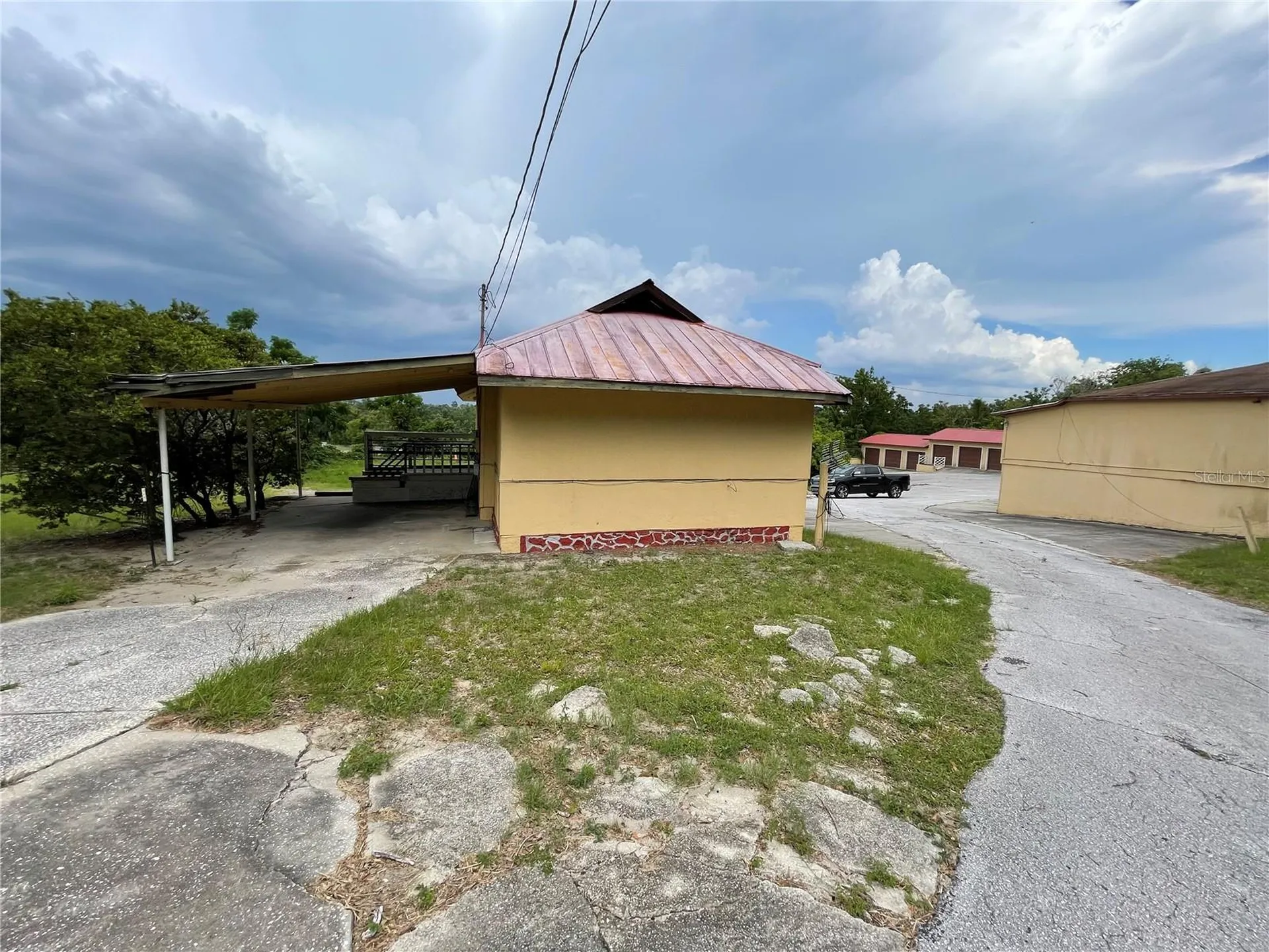 2766 Us Highway 441/27 Highway Fruitland Park FL 34731