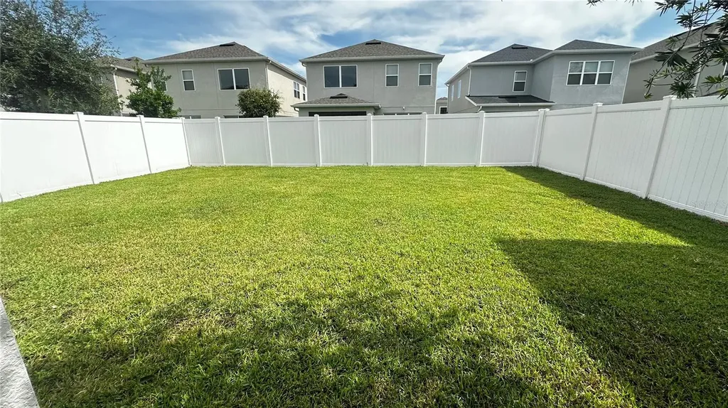 1025 Pando Loop Orlando FL 32824