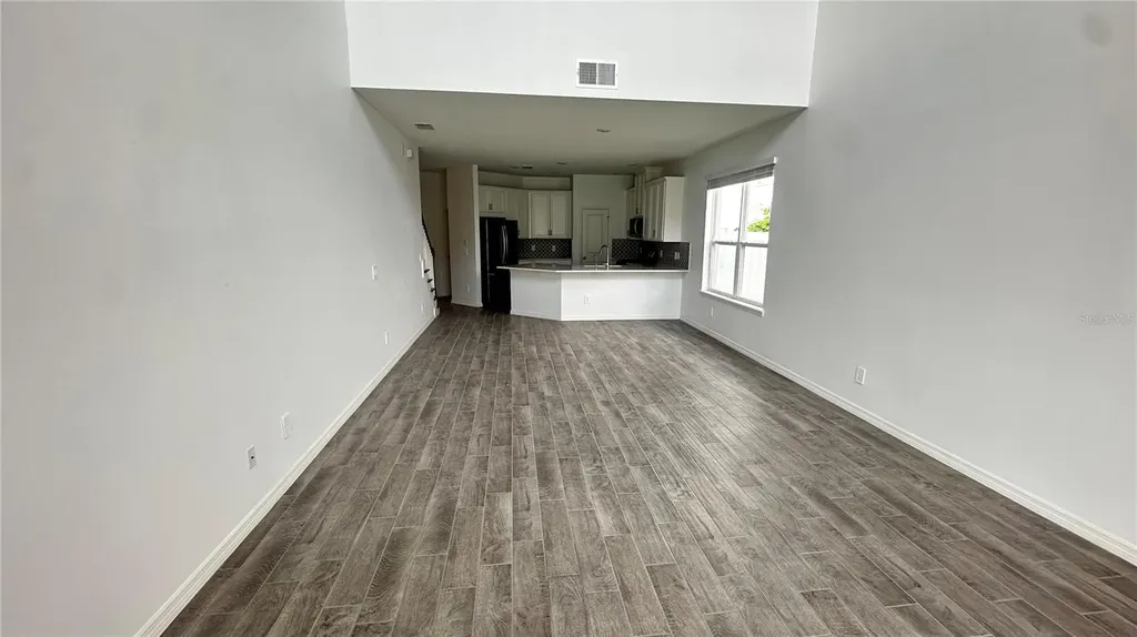 1025 Pando Loop Orlando FL 32824
