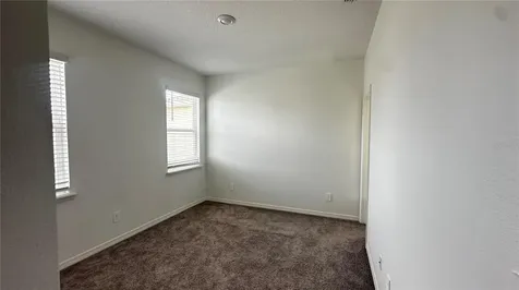 1025 Pando Loop Orlando FL 32824