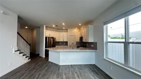 1025 Pando Loop Orlando FL 32824