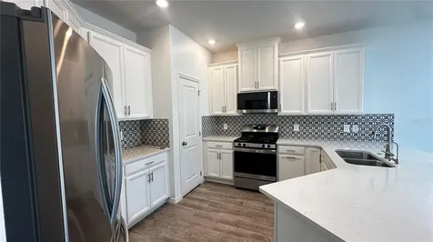 1025 Pando Loop Orlando FL 32824