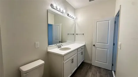 1025 Pando Loop Orlando FL 32824