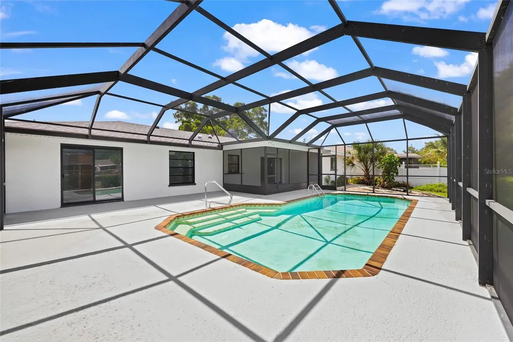 1116 76th Street NW Bradenton FL 34209