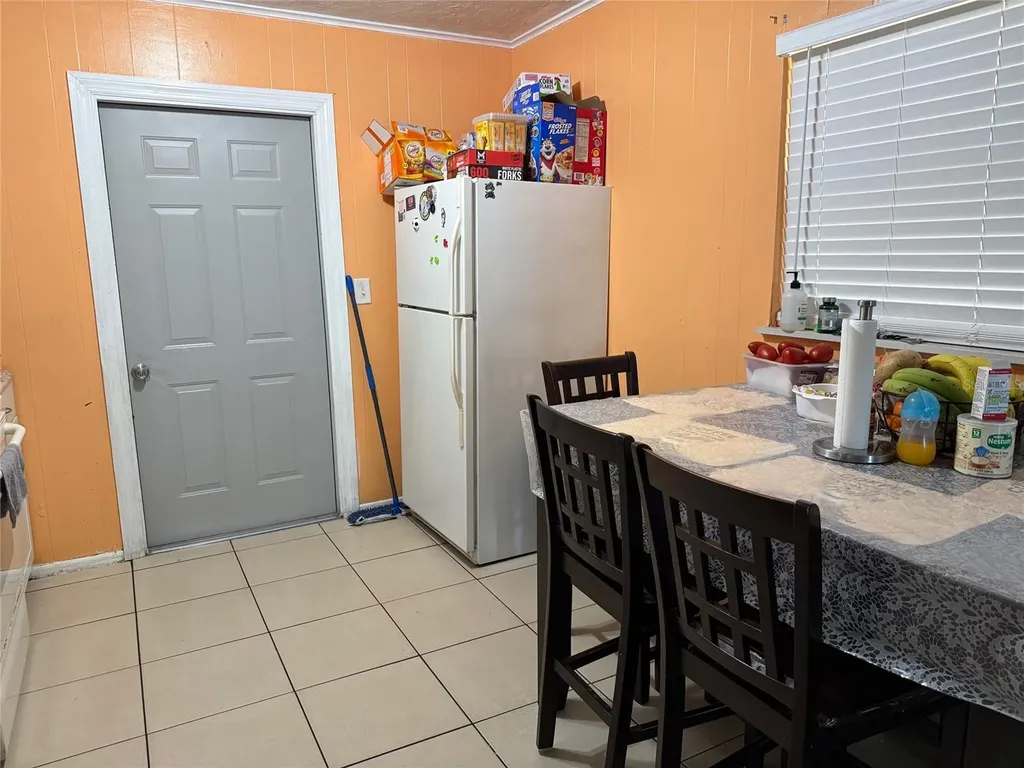 714 60th Avenue W Bradenton FL 34207